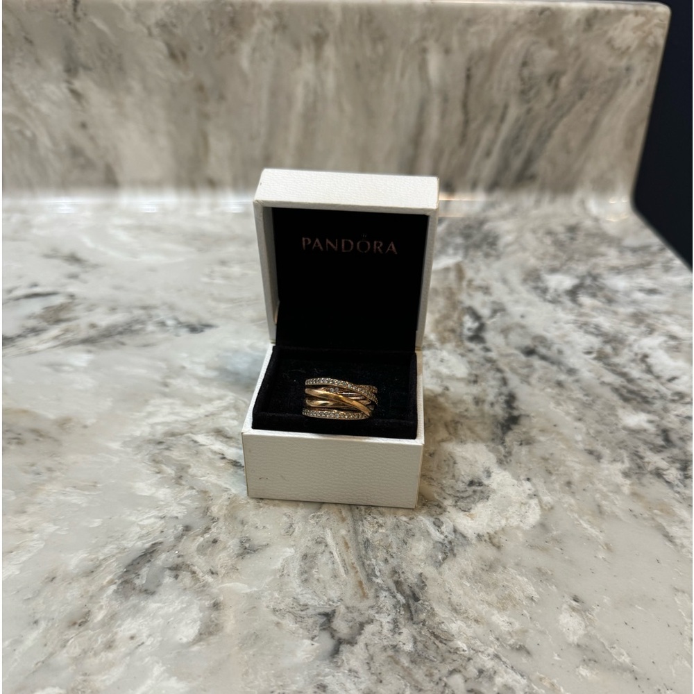 Pandora Ring